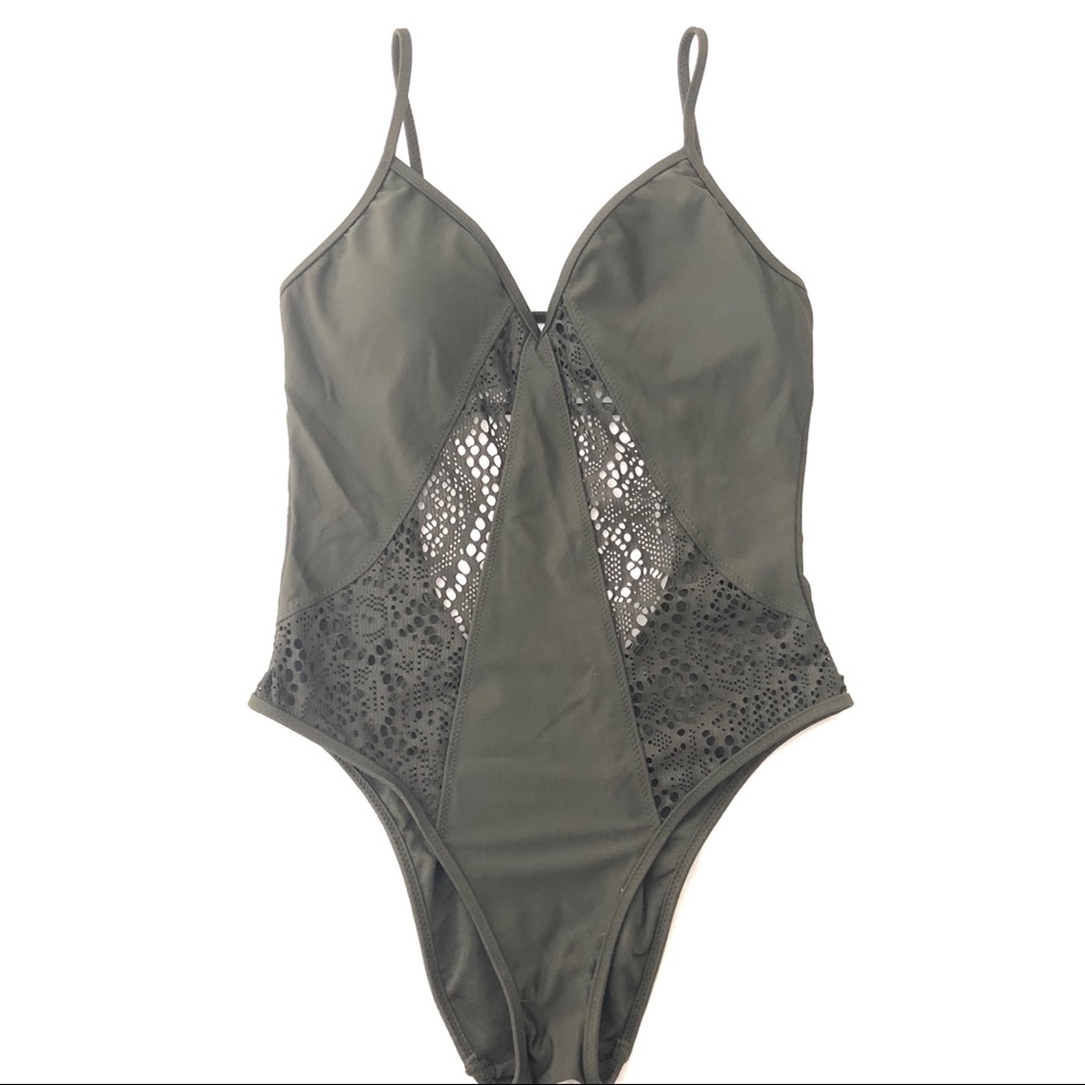 NEW WITH TAGS - women’s one piece bathing suit